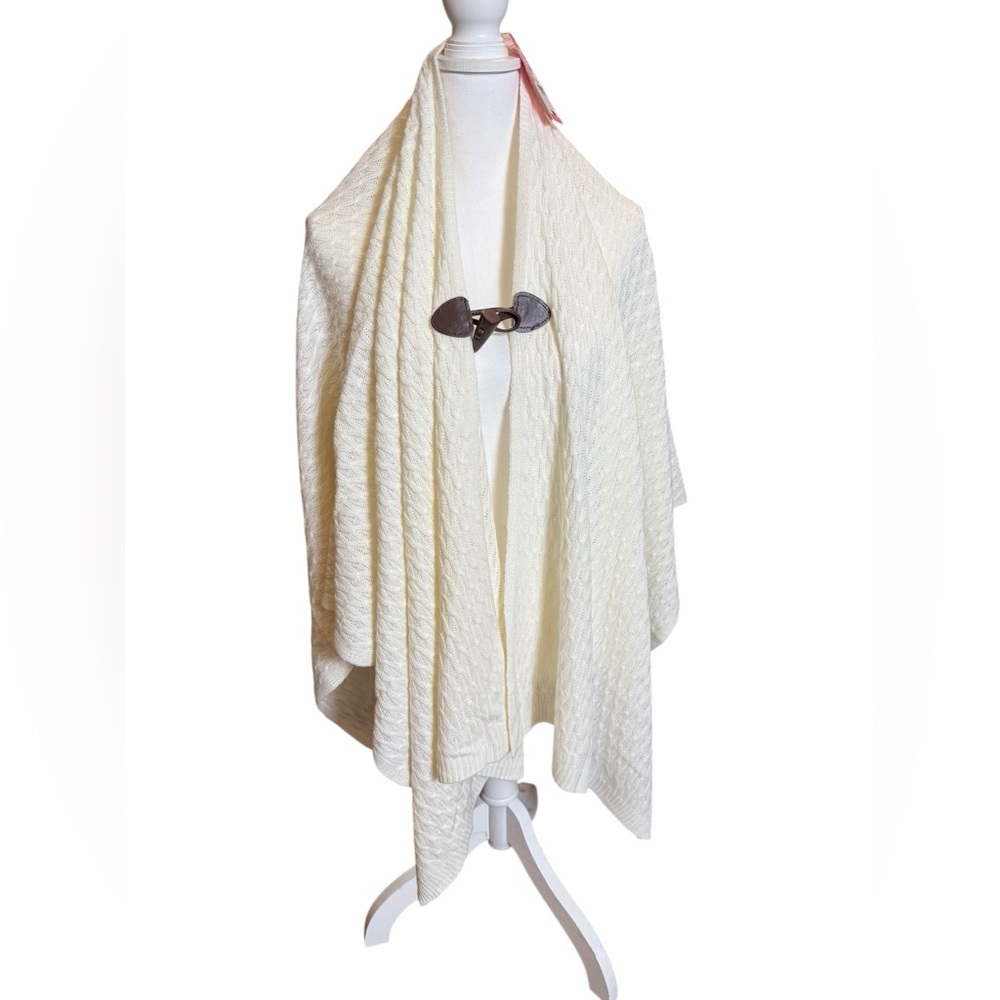 Isaac Mizrahi New York Cream Knit Poncho Wrap